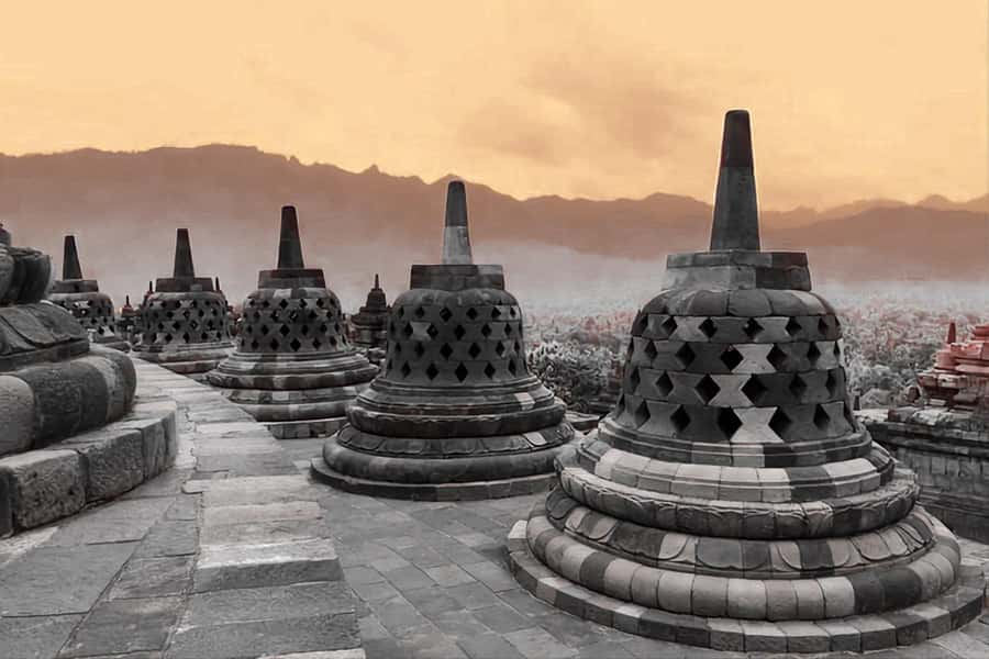 Yogyakarta: Sunrise Borobudur & Prambanan, with lunch option - The door-to-door logistics that keep a long day manageable
