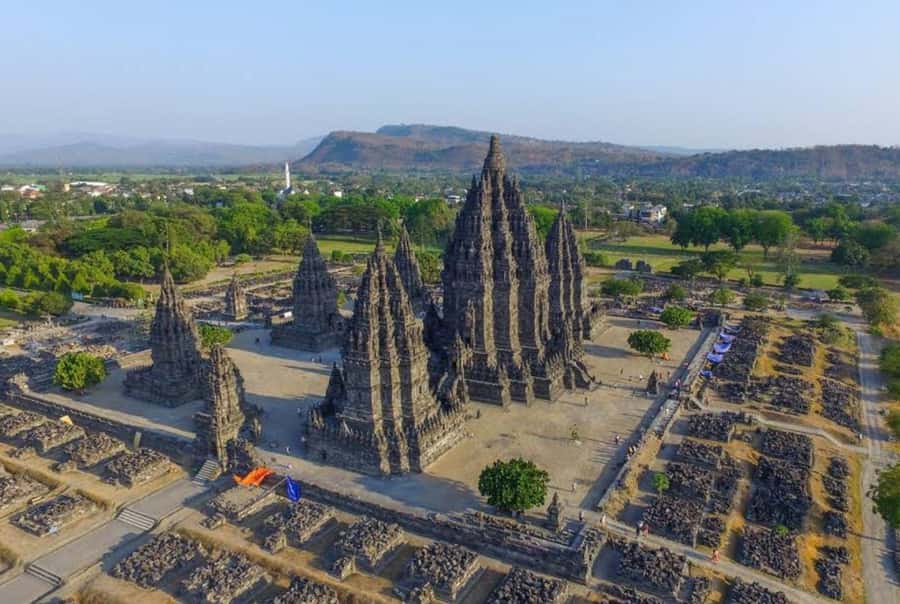 Yogyakarta: Tailor-Made Private Day Tour with Pickup - Nature stops and local flavor: waterfalls, Merapi viewpoints, rice terraces, and coffee