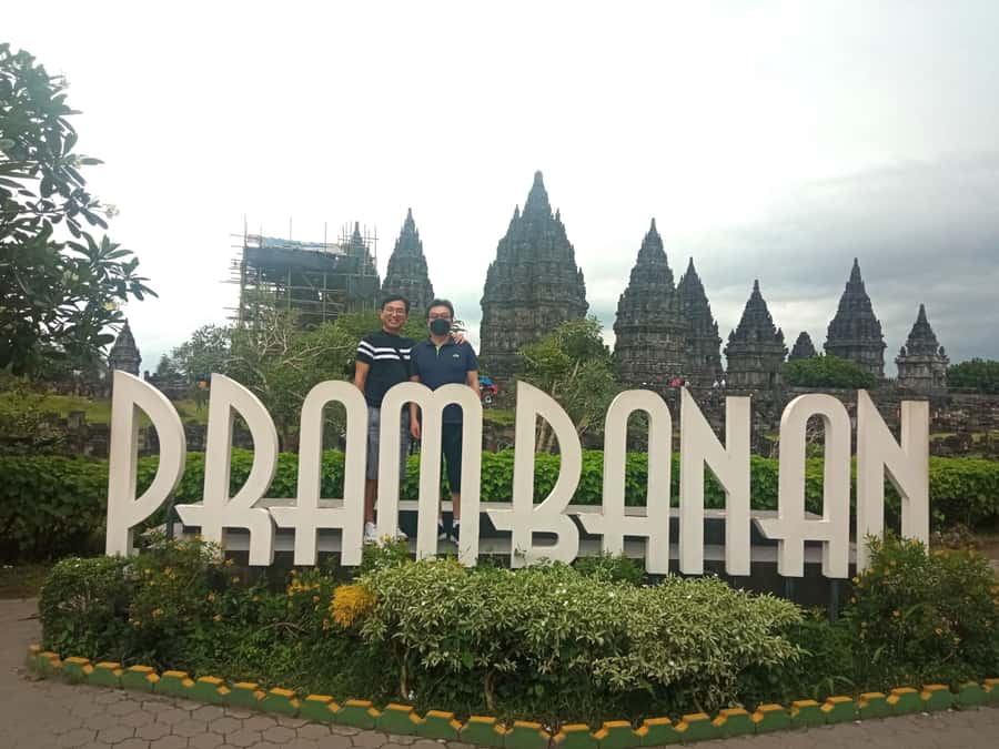 Yogyakarta: Tailor Made Tour with Private car - Private car in Yogyakarta, how it changes your temple day