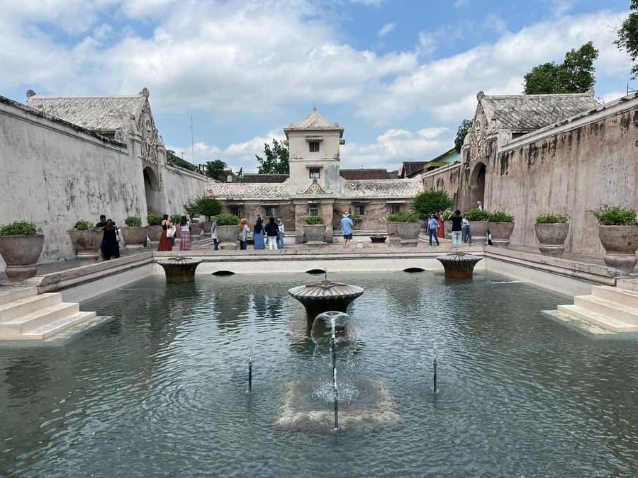 Yogyakarta: Tailor Made Tour with Private car - FAQ
